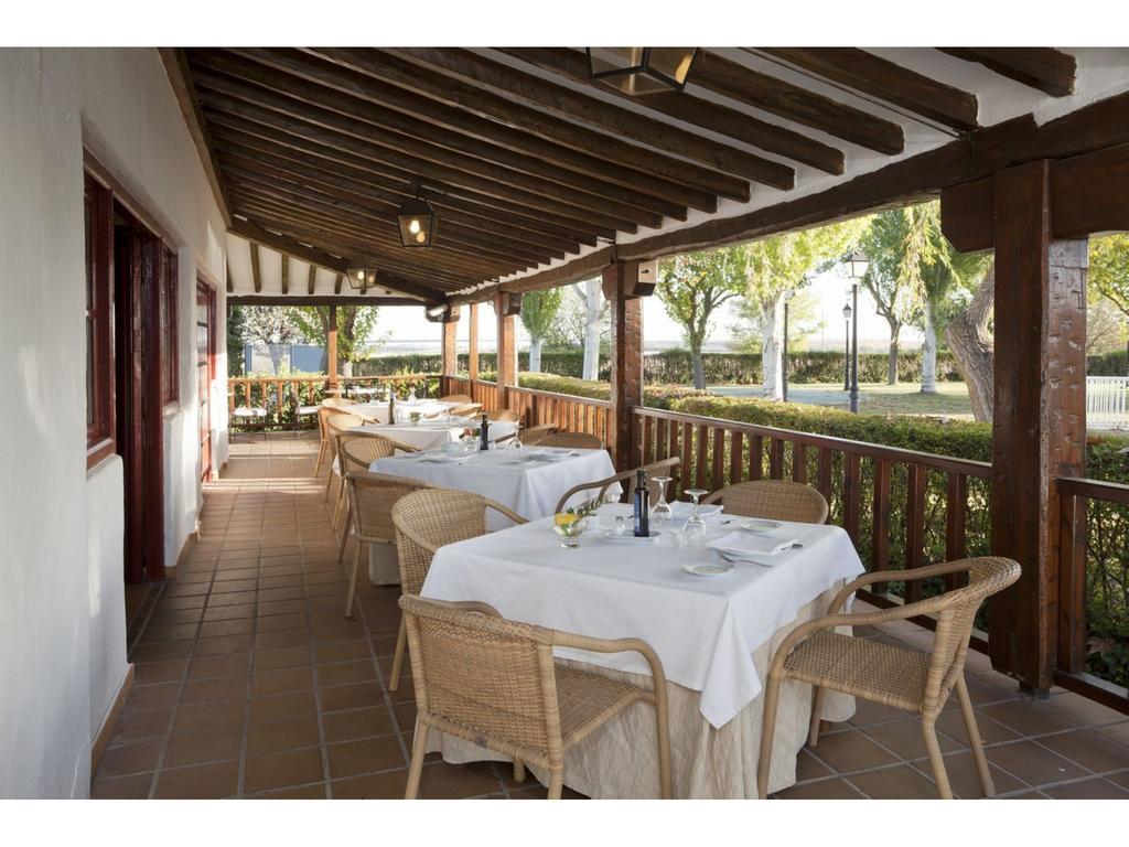Parador De Albacete Exterior photo