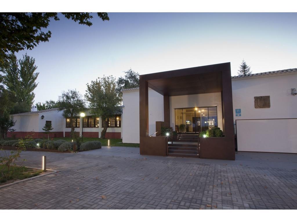 Parador De Albacete Exterior photo