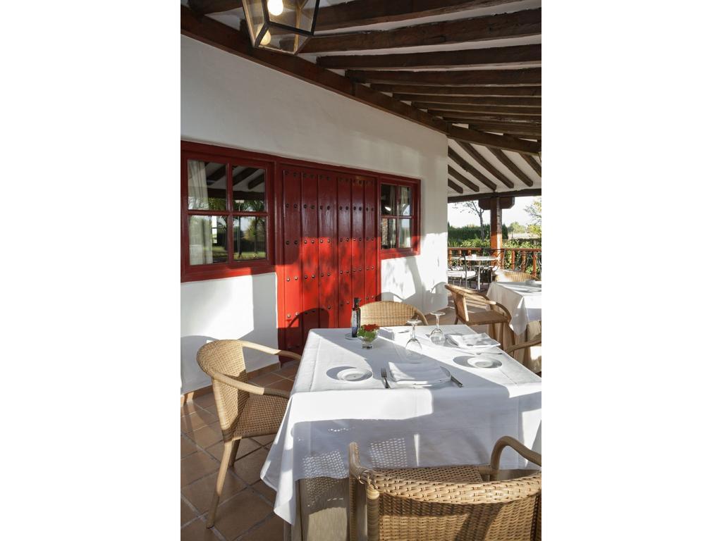 Parador De Albacete Exterior photo